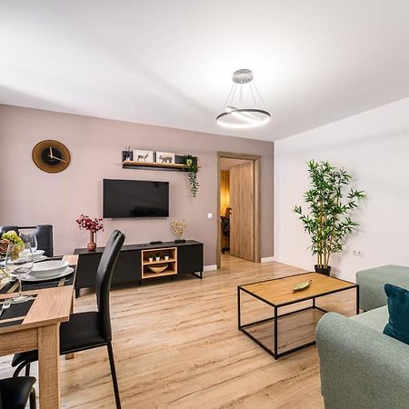 Schei Gate Apartment Μπρασόβ Εξωτερικό φωτογραφία